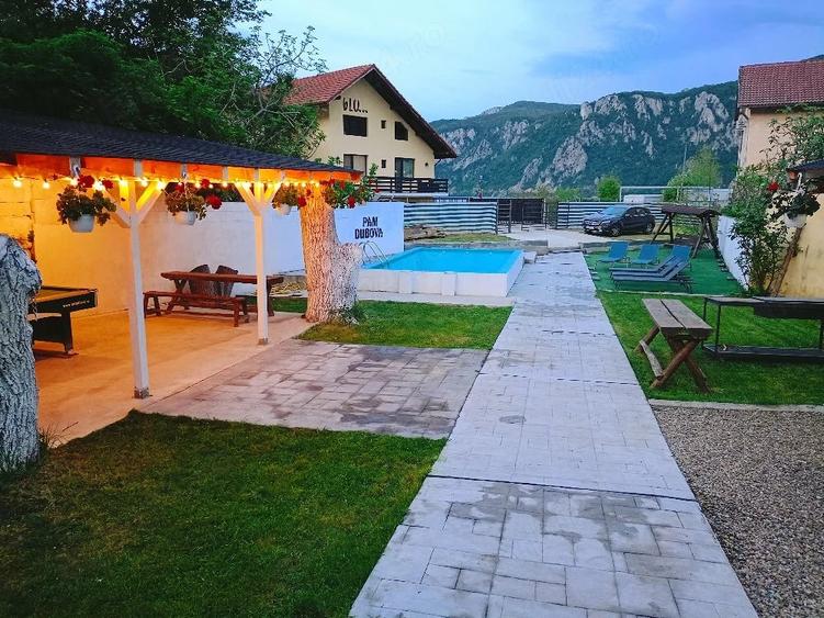 Casă cu 4 camere cu Teren 700 Mp în Dubova