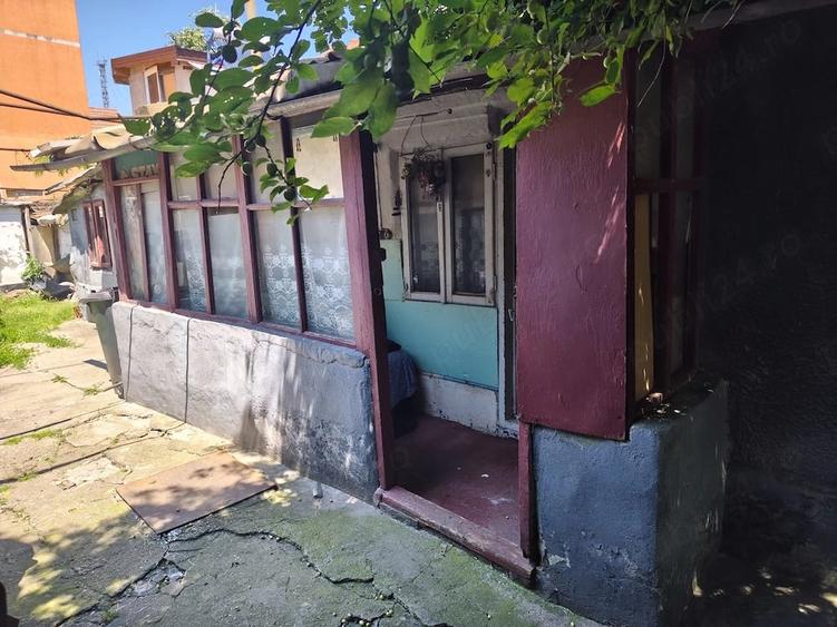 Casă cu Teren 200 Mp în Palas