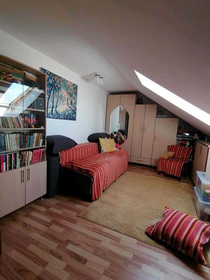 Apartament cu 3 camere semidecomandat în Dosu Bricii