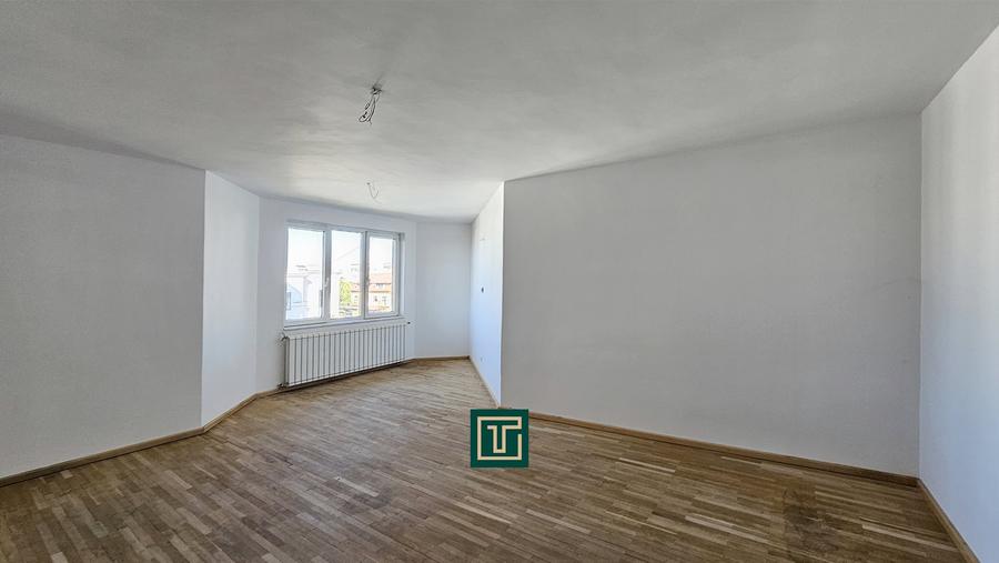 Birou, de 2,704 mp, în Lugoj