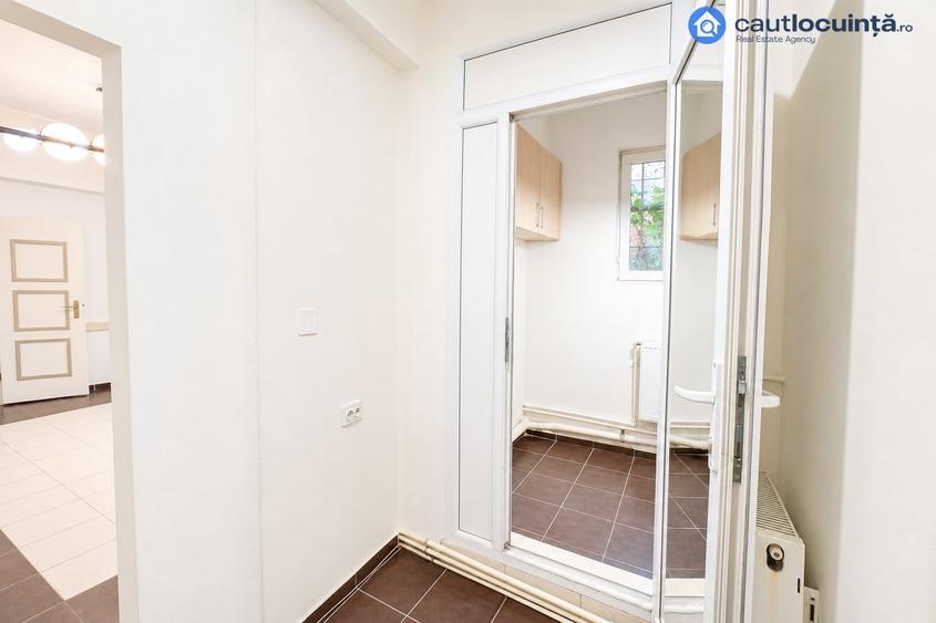 Apartament cu 3 camere în P-ța Romană