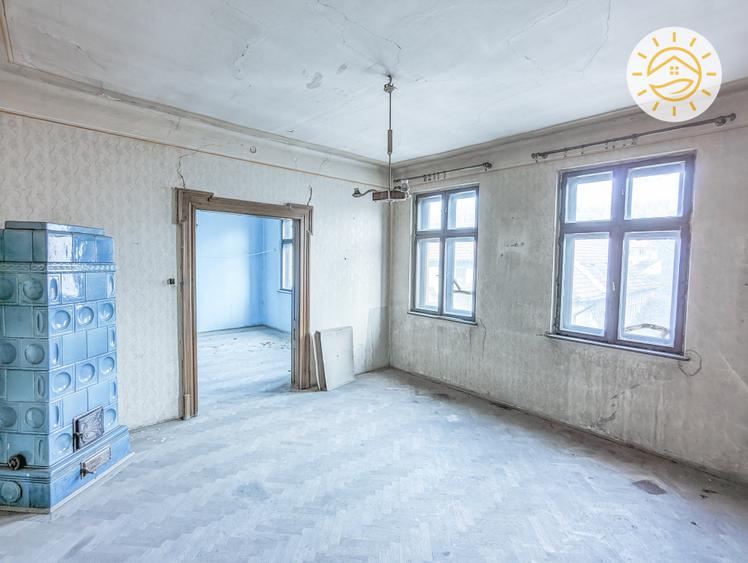 Casă individuală cu 10 camere cu Teren 284 Mp în Centrul Istoric