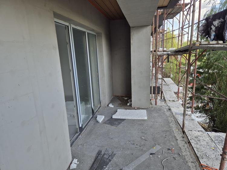 Apartament cu 2 camere în Apărătorii Patriei
