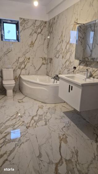 Casă cu 3 camere cu Teren 280 Mp în Central