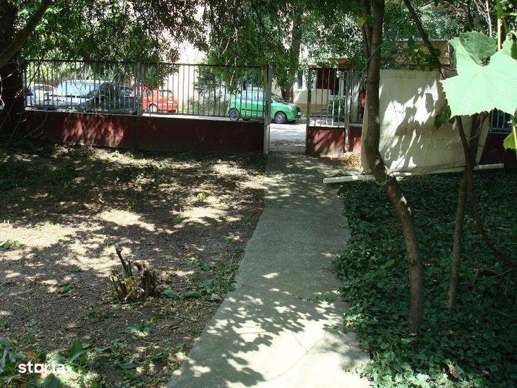 Casă cu 3 camere în Central