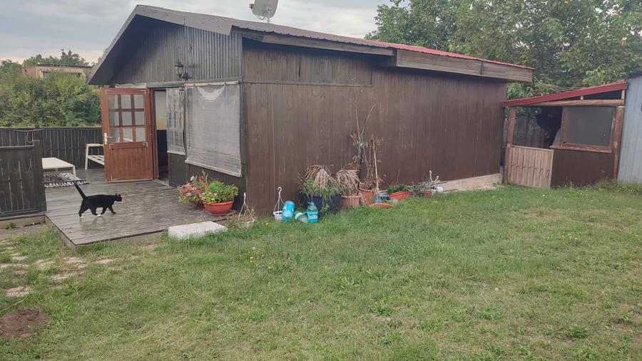 Teren extravilan de 1088 mp, în Costi