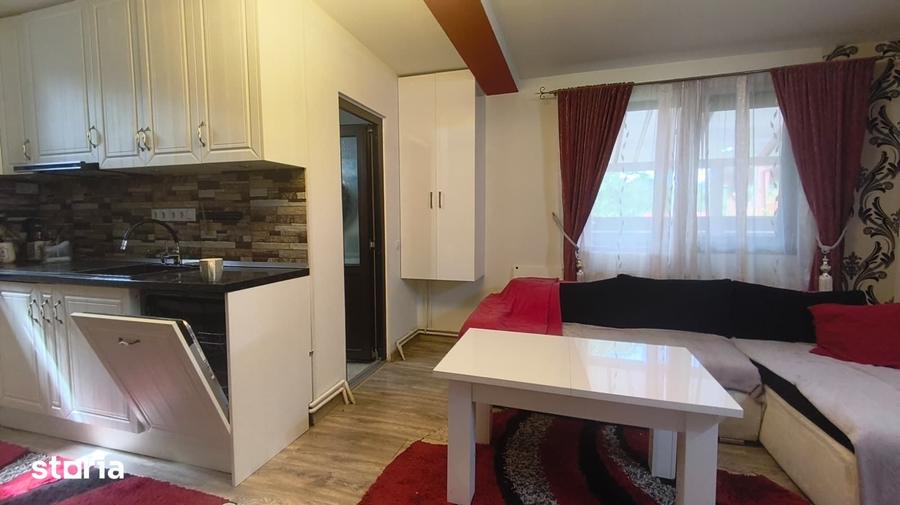 Casă cu 2 camere cu Teren 368 Mp în Central