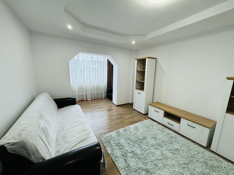 Apartament cu 2 camere decomandat în Gară