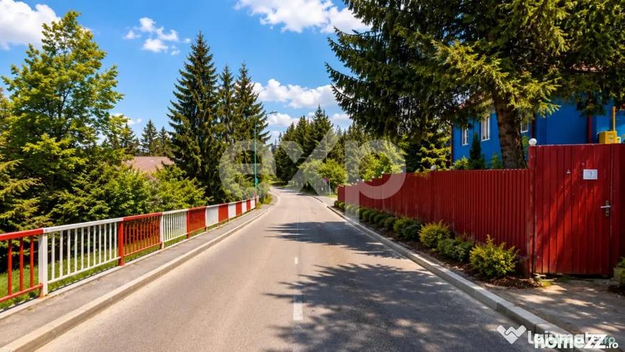Casă cu 9 camere cu Teren 1766 Mp în Poiana Brașov