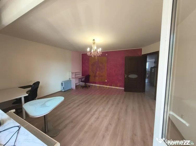 Casă cu 1 camere cu Teren 1000 Mp în Central