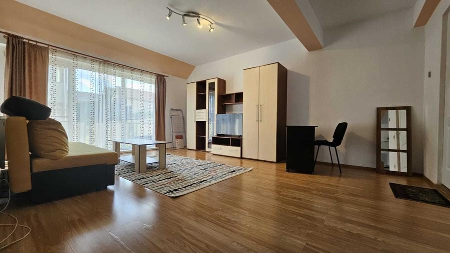Apartament cu 2 camere semidecomandat în Câmpului