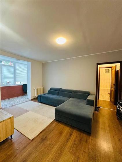 Apartament cu 2 camere semidecomandat, mobilat în Balta Albă
