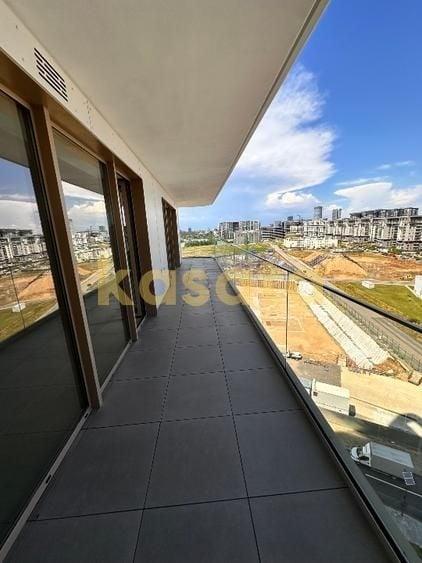 Apartament cu 3 camere semidecomandat în Aviației