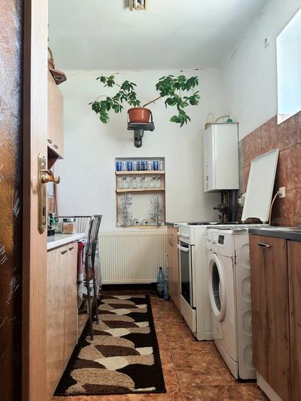 Casă cu Teren 303 Mp în Central