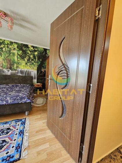 Apartament cu 3 camere decomandat în P-ța Reșița