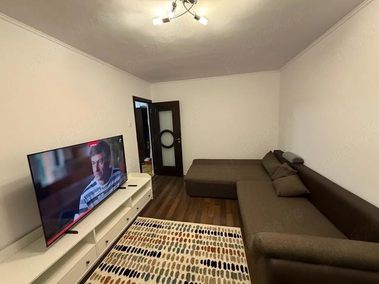 Apartament cu 2 camere decomandat în Exterior Vest