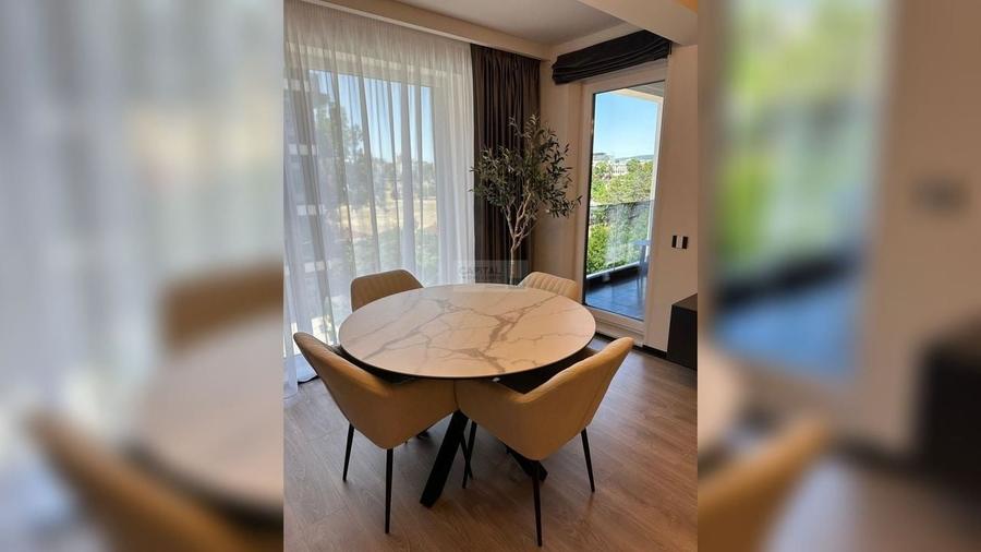 Apartament cu 2 camere semidecomandat, mobilat în Sopor