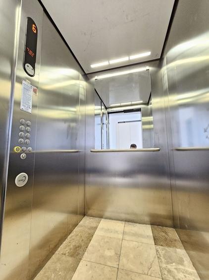 Apartament cu 3 camere decomandat, mobilat în Iancu Nicolae