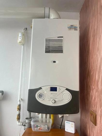 Apartament cu 2 camere decomandat în Micro 20