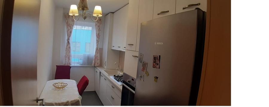 Apartament cu 2 camere decomandat în Tractorul — fotografia 3