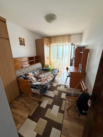 Apartament cu 2 camere decomandat în Exterior Vest
