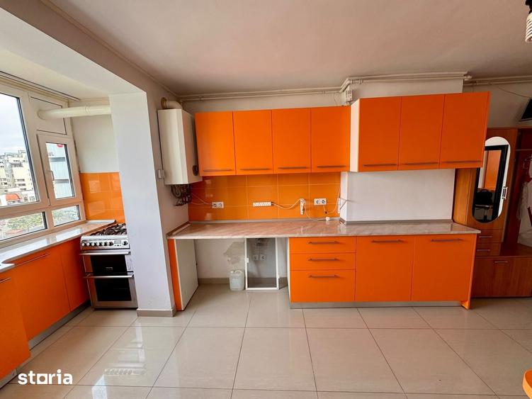 Apartament cu 2 camere semidecomandat în Traian