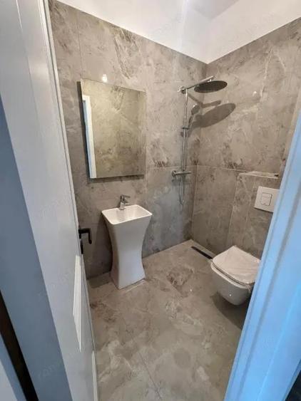 Apartament cu 2 camere decomandat în Siloz