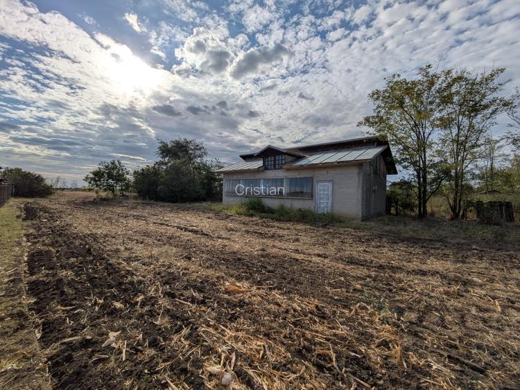 Garbovi casa 76 mp an constr 2000 teren 1187 mp