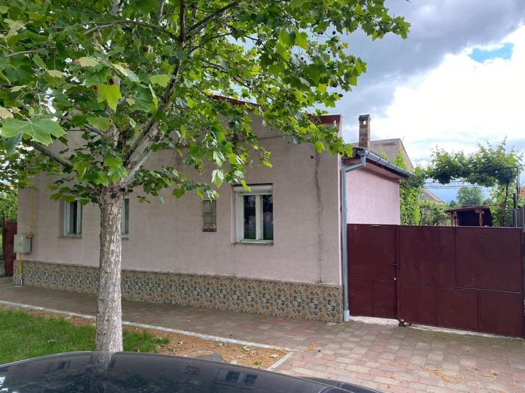 Casă individuală cu 4 camere cu Canalizare în Sânnicolau Mare