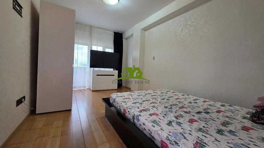 Apartament cu 3 camere decomandat în Căzănești (Râmnicu Vâlcea)