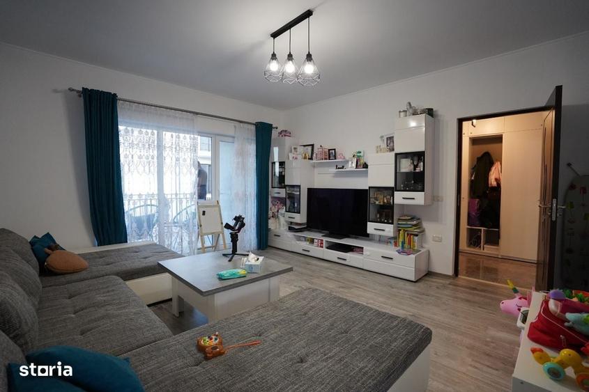 Apartament cu 2 camere decomandat în Giroc