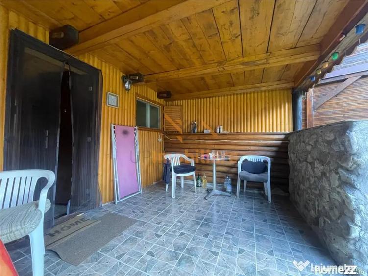 Casă cu 6 camere cu Teren 325 Mp în Remeți