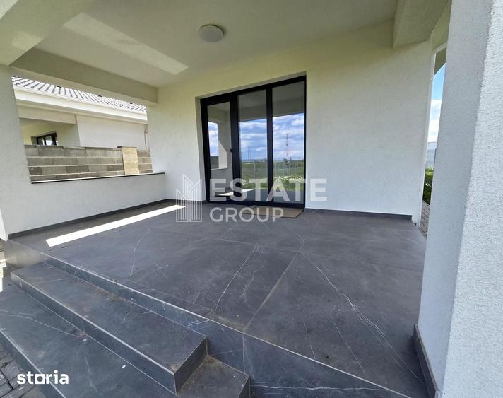 Casă cu 3 camere cu Teren 390 Mp în Sânandrei