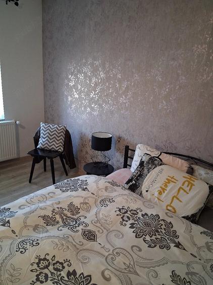 Casă cu 4 camere cu Teren 700 Mp în Peciu Nou