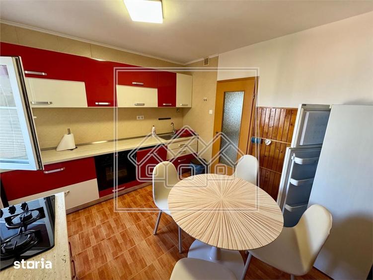 De inchiriat apartament 3 camere, 2 bai, 72 mp utili, etaj intermediar - 4