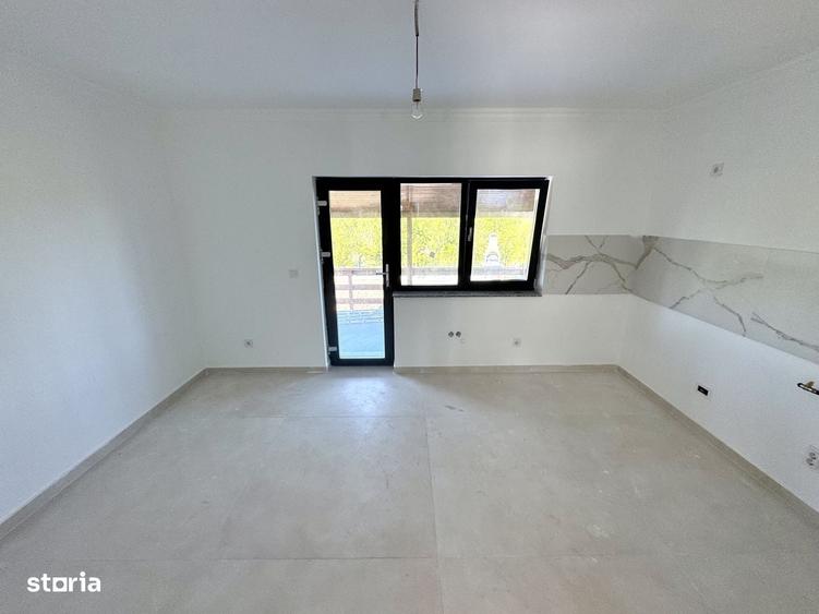 Casă cu 4 camere cu Teren 480 Mp în Bucium