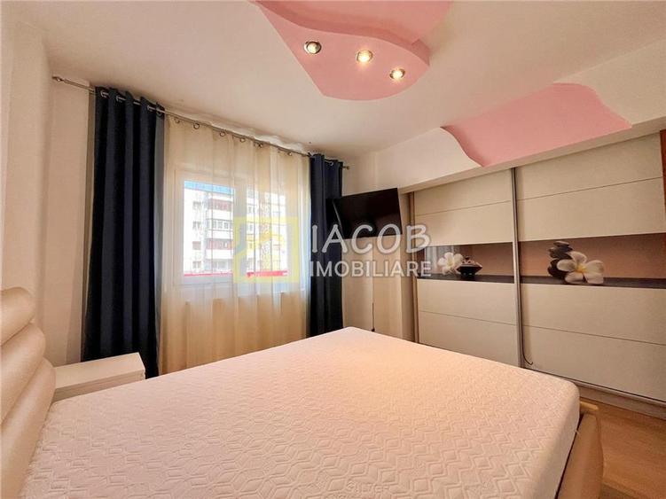 Apartament cu 2 camere decomandat, mobilat în Republicii