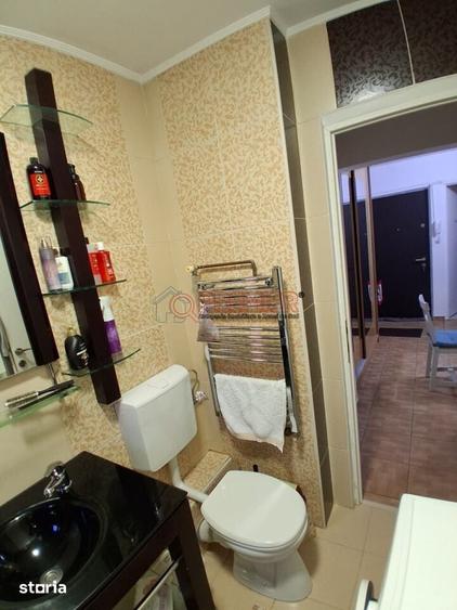 Apartament cu 2 camere decomandat în Văcăresti