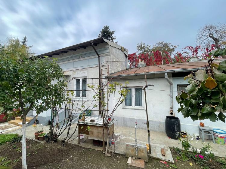 Casă individuală cu 5 camere cu Canalizare în Polonă