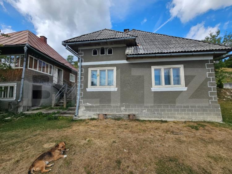 Casă cu 5 camere cu Teren 1855 Mp în Tomuțești