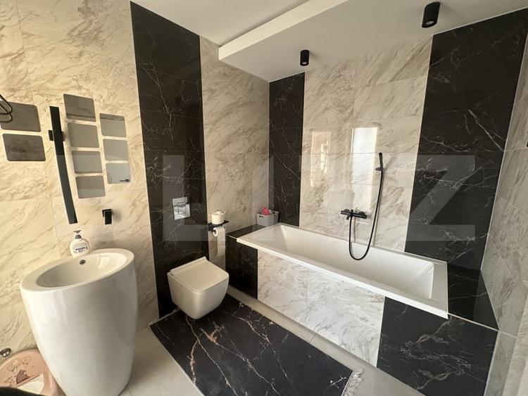 Casă individuală cu 6 camere cu Canalizare în Păulești