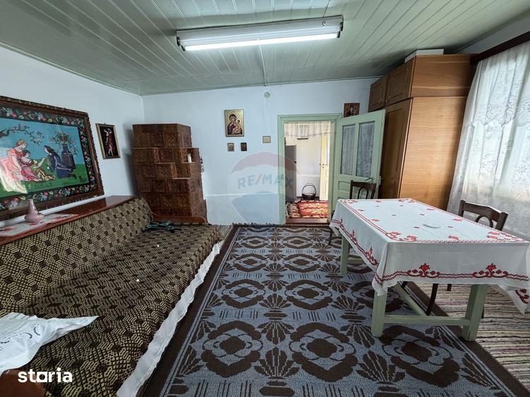 Casă cu 3 camere cu Teren 1459 Mp în Nănești
