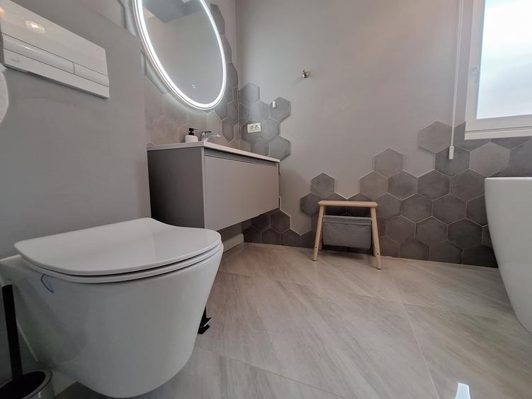 Duplex cu 4 camere cu Canalizare în Dumbrăvița