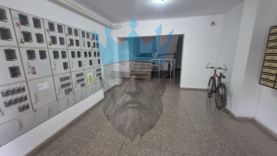 Apartament cu 2 camere decomandat, mobilat în Parcul Carol