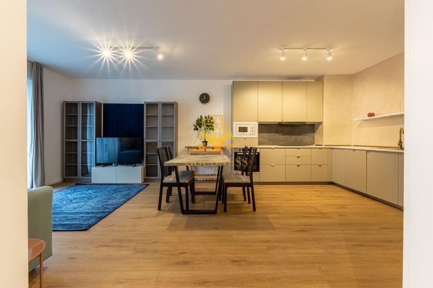 Apartament cu 3 camere semidecomandat, mobilat în Iris
