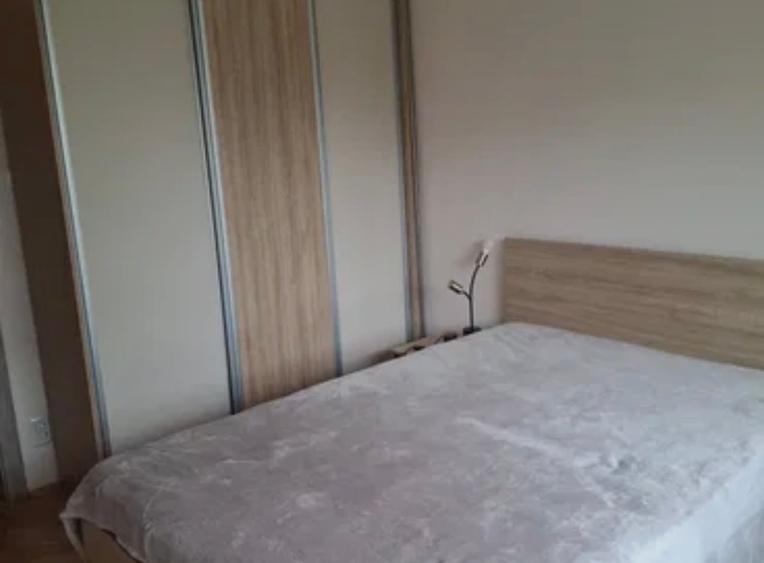 Apartament cu 2 camere semidecomandat în Dristor