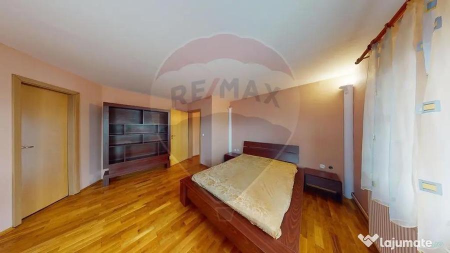 Casă cu 5 camere cu Teren 1000 Mp în Terezian