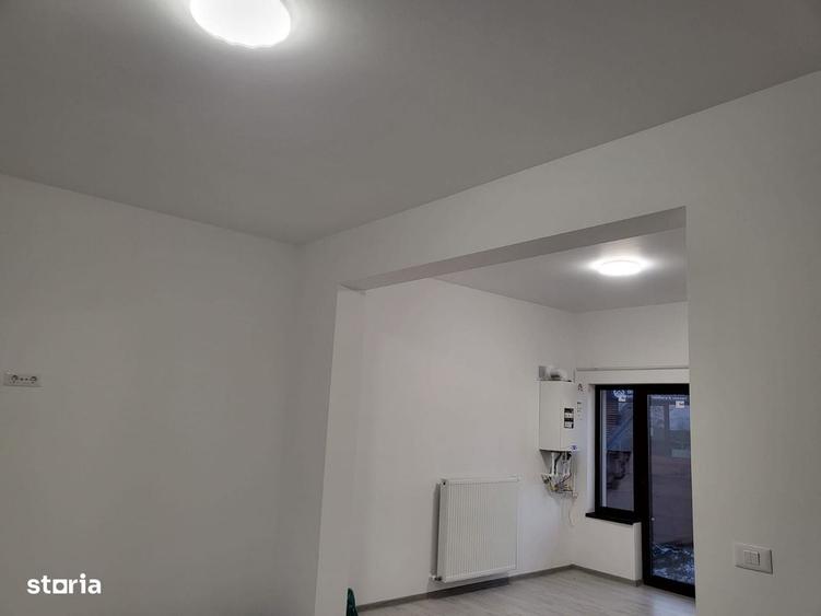 Casă cu 3 camere în Cătămărești