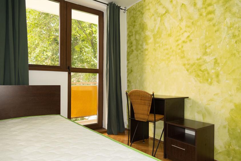 Apartament cu 3 camere decomandat în Dosu Bricii