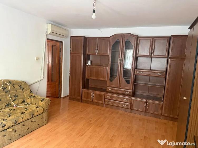 Apartament cu 2 camere semidecomandat în Cantemir